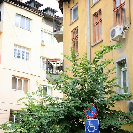 Apartament Time Traveling