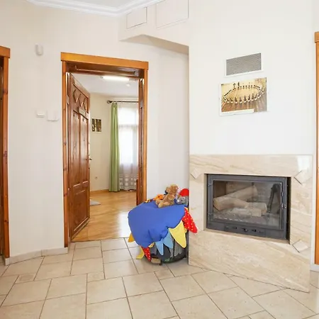 Apartament Time Traveling