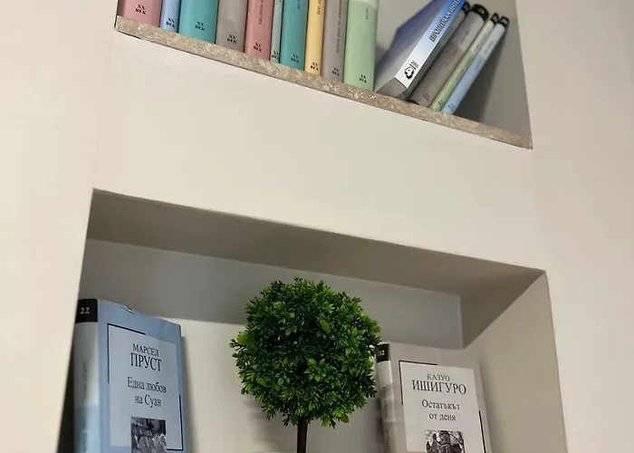 Time Traveling Apartment *